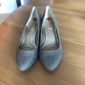 Bandolino dress shoes